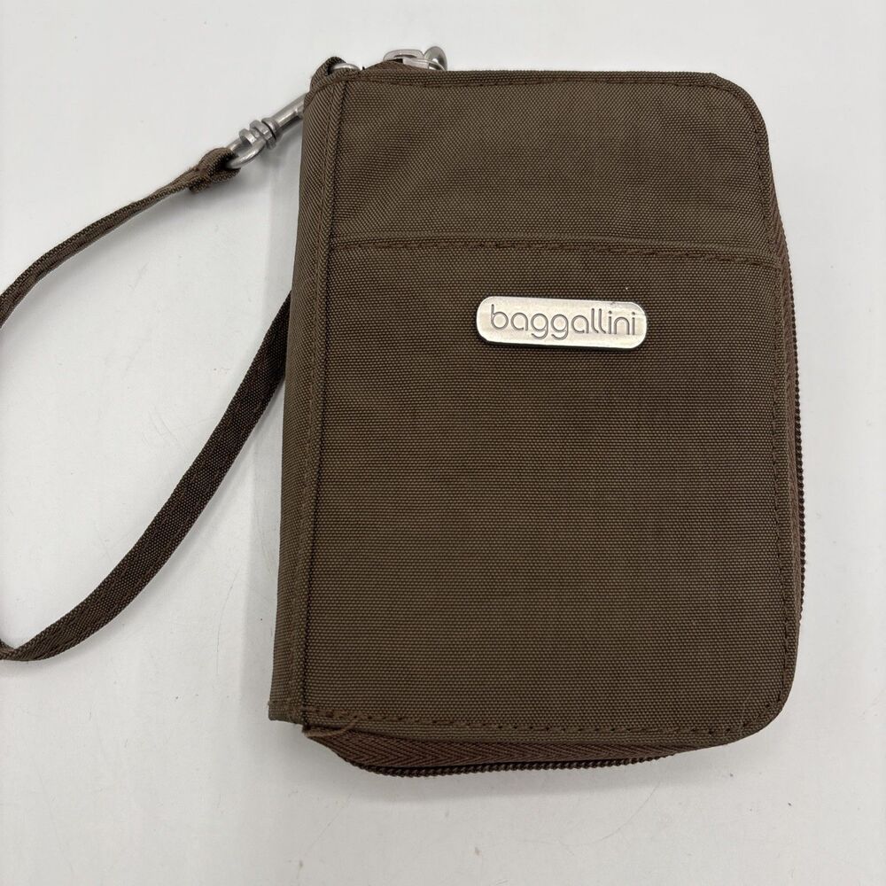 Baggallini Essential Travel Wristlet Women's Credit Card, ID Wallet